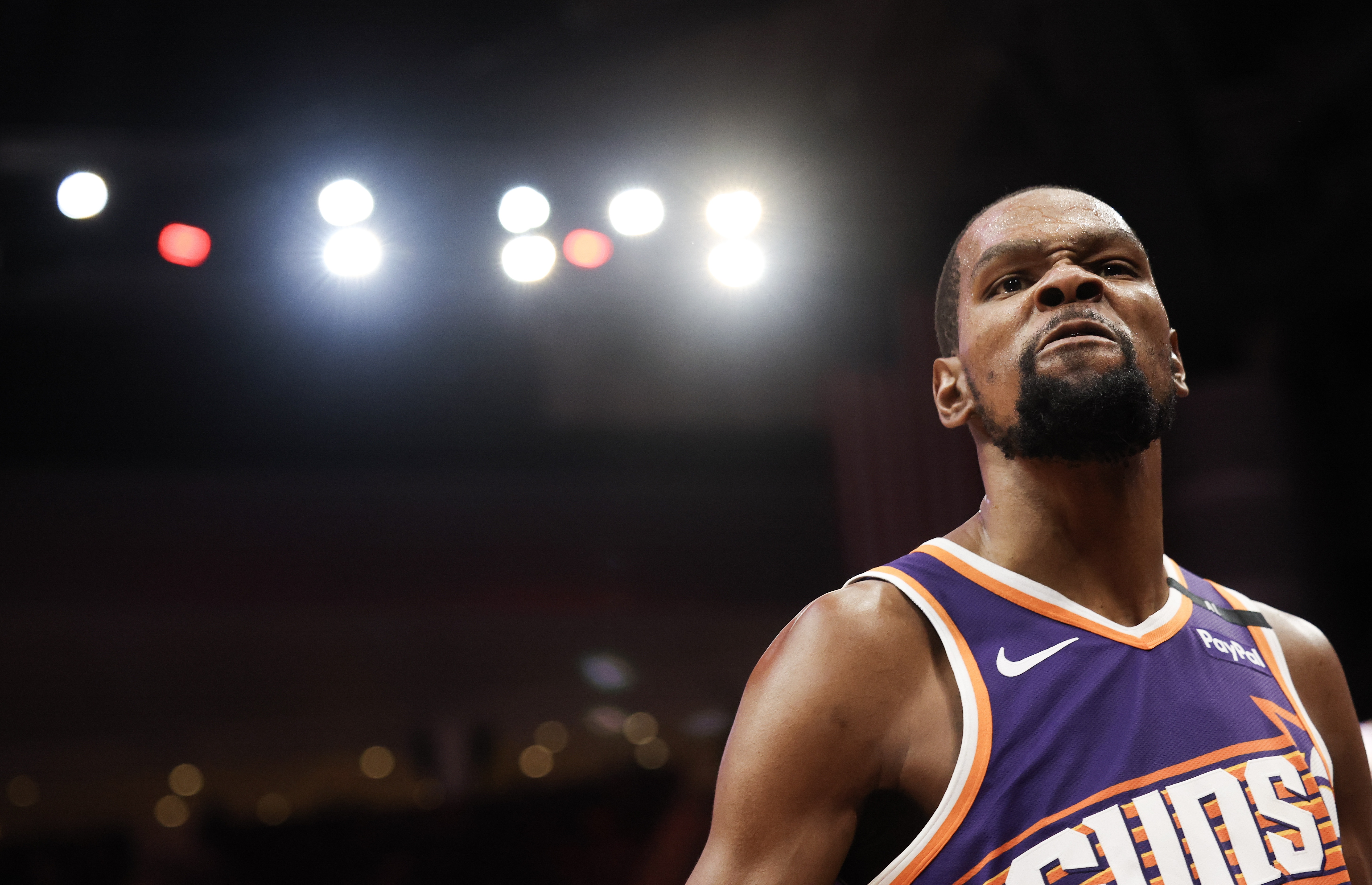 PG模拟器-KD自吹有球技 网友说很多人都有MVP+得分王 KD：你把NBA解散算了